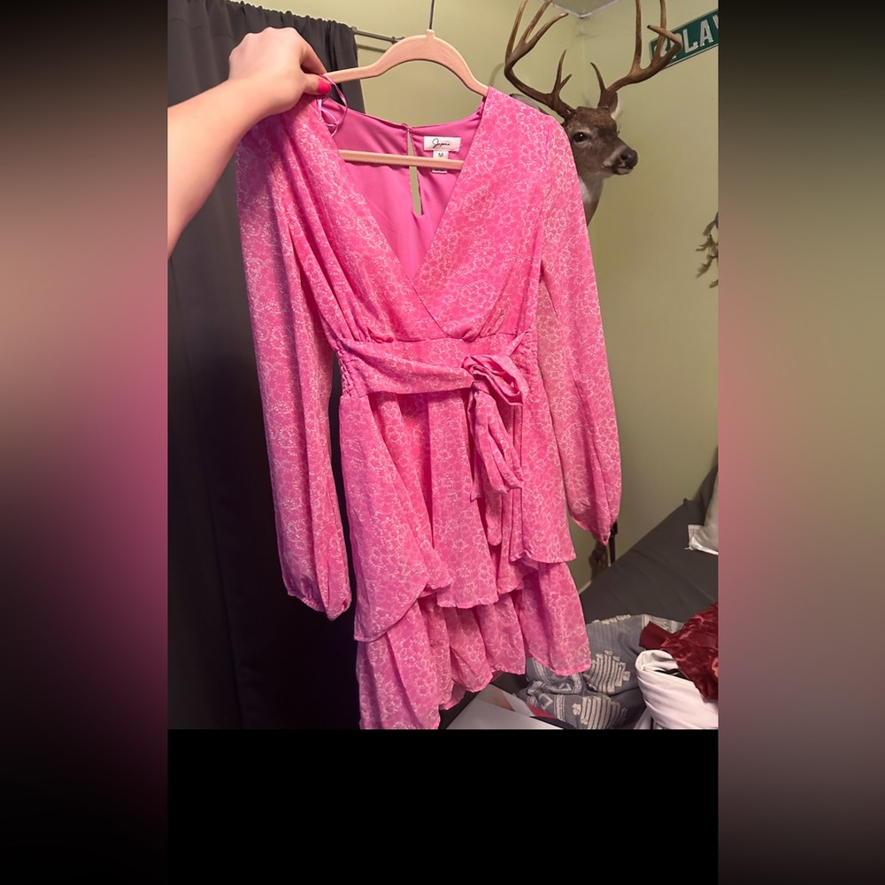 pink dress
